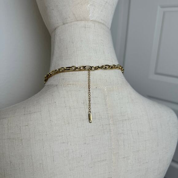 Fashion Layered Necklace - Picture 3 of 3